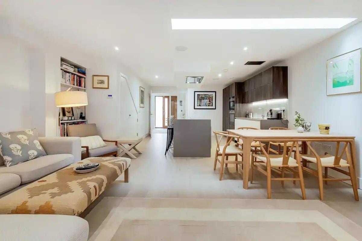 Hébergement de vacances Vw5 - Luxury 3 Bed Townhouse With Parking Londres