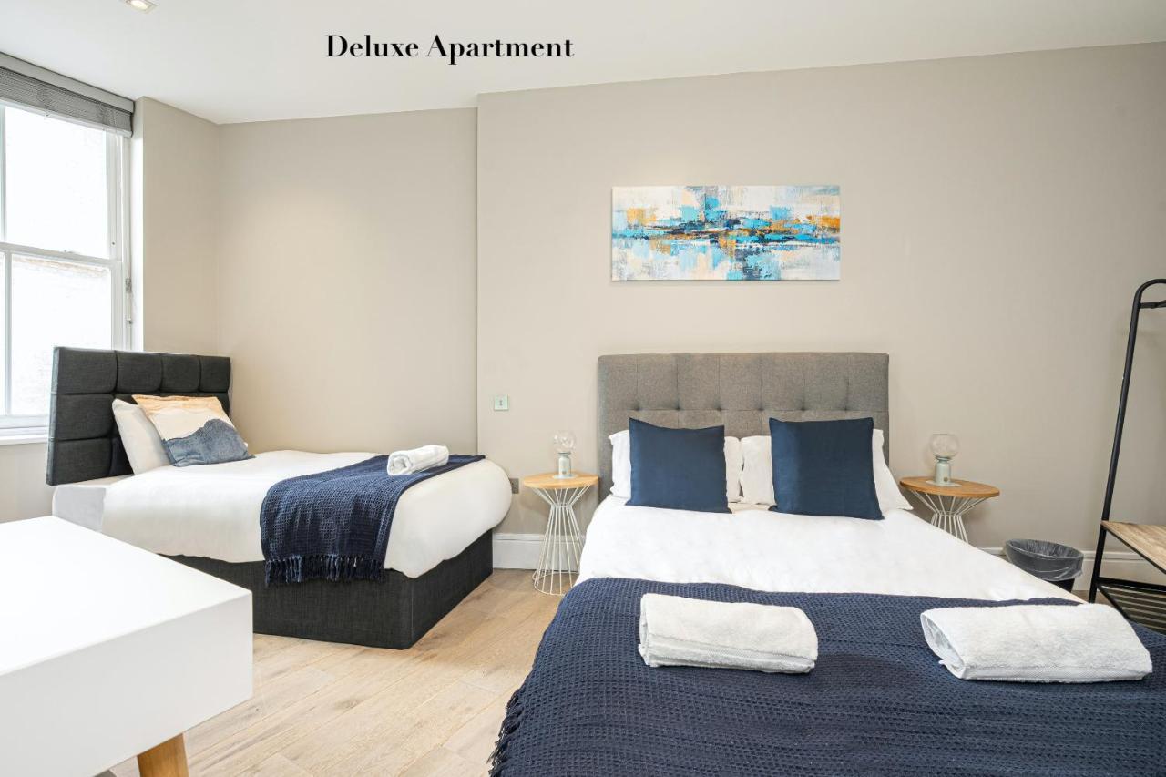 Superb Opposite Edgware Road Station * Londres