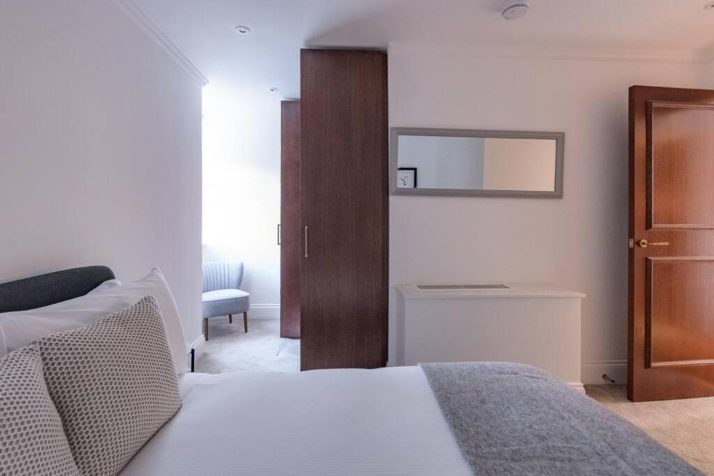 Modern, Luxurious 1br Flat- Heart Of Covent Garden Apartment London