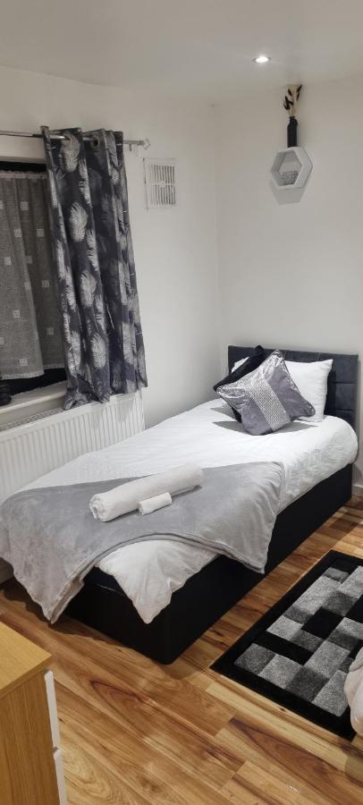 Habitación en casa particular Beautiful With Free On Street Parking In Sydenham Londres