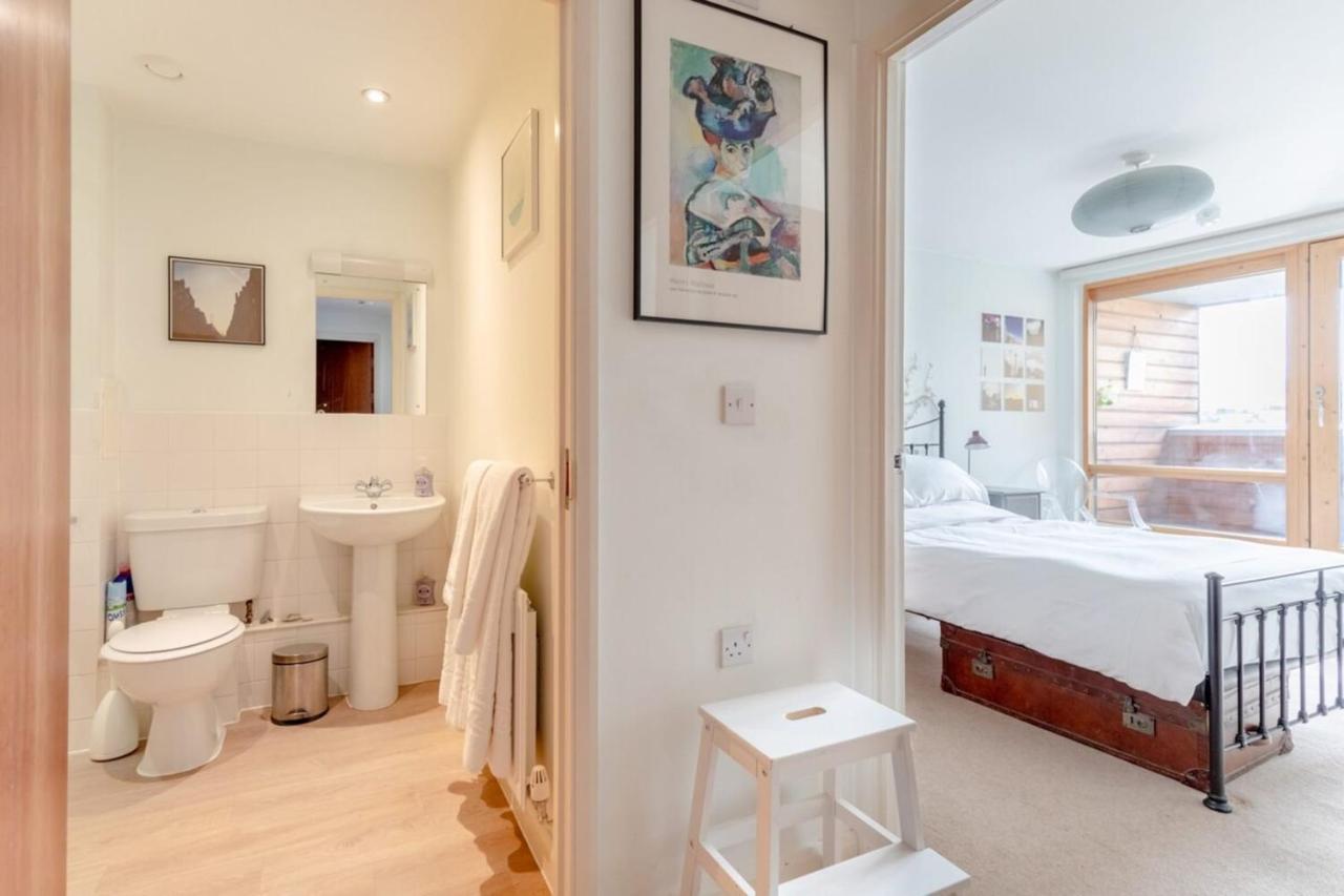 Warm & Inviting 1bedroom Flat With Patio Camden Town! Appartement Londres