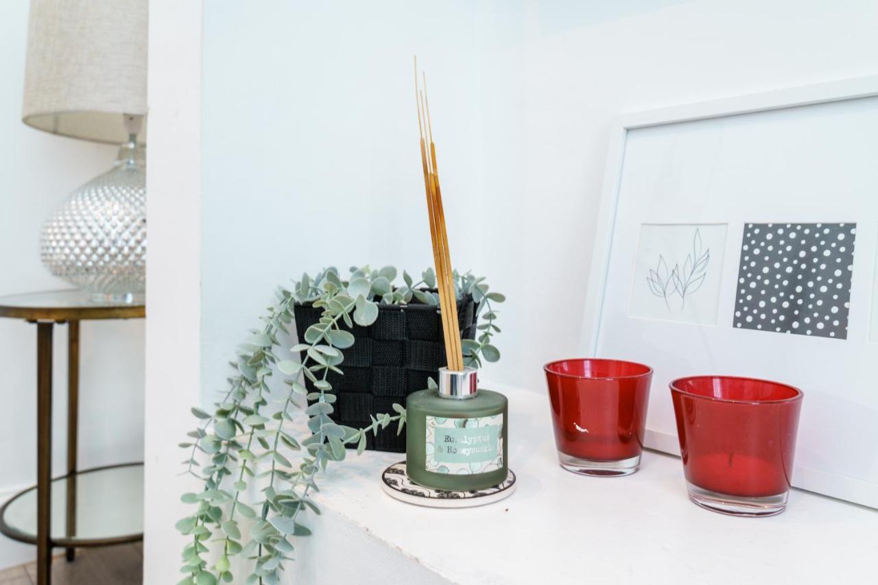 Apartamento Modern 2 Bed Close To Westfield Stratford Mall With Garden Londres