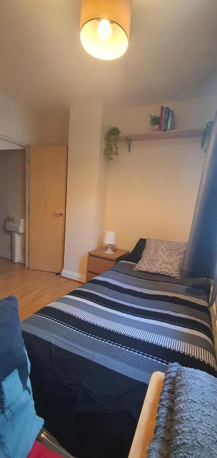 Double Room&private Bath Near The Square Mile
