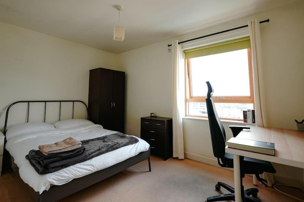 Luxurious Floor 2 Bedroom By Westfield And Abba! Apartment