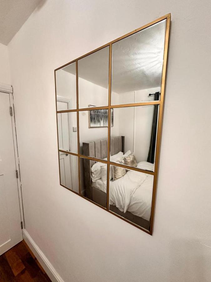 Luxury In Prime Location *