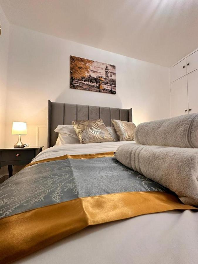 Luxury In Prime Location * London