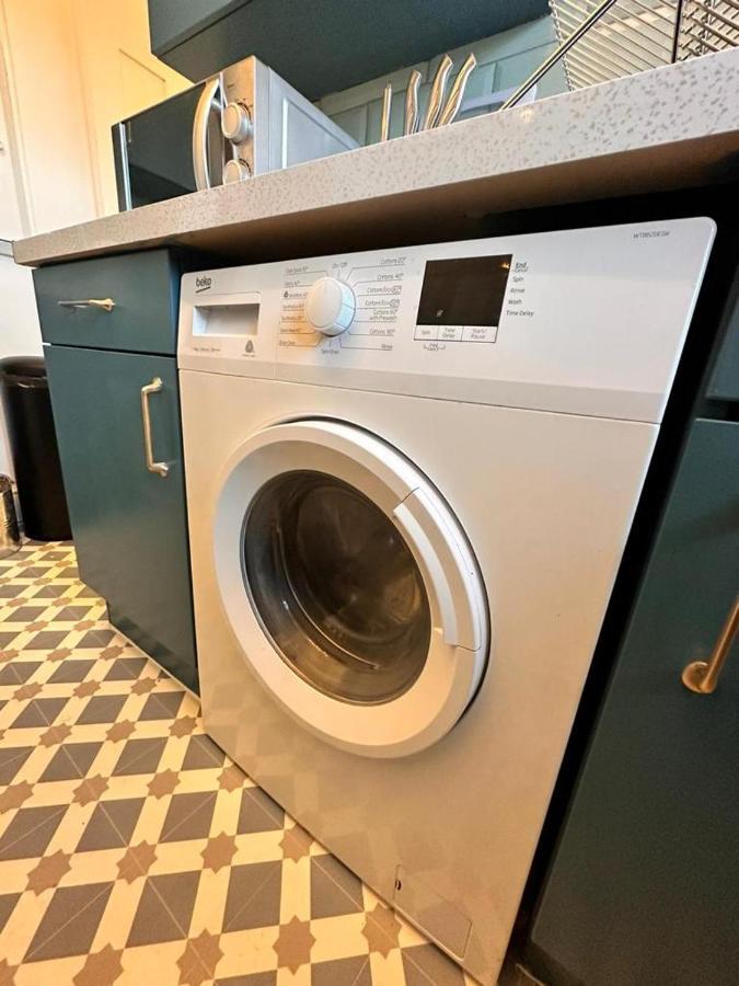 Apartment Luxury In Prime Location *