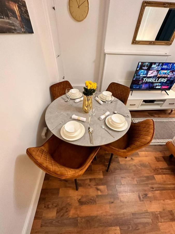 Luxury In Prime Location Apartment London