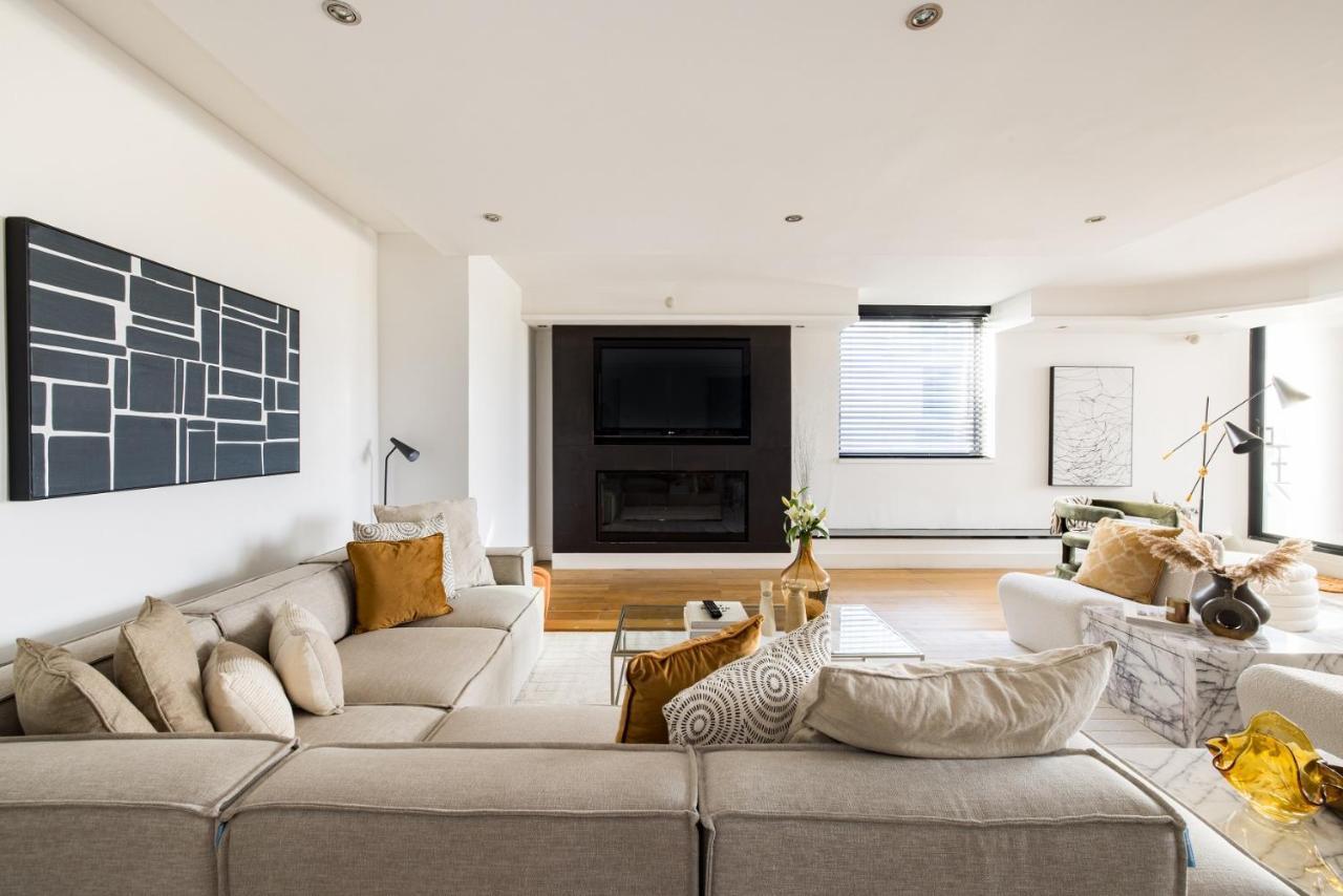The River Thames View - Stunning 2bdr Flat With Study + Balcony Appartement