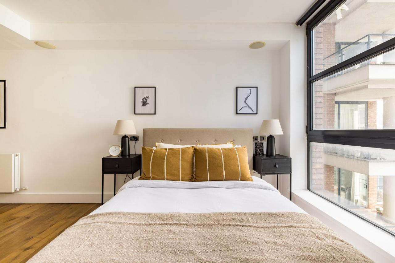 The River Thames View - Stunning 2bdr Flat With Study + Balcony * Londres