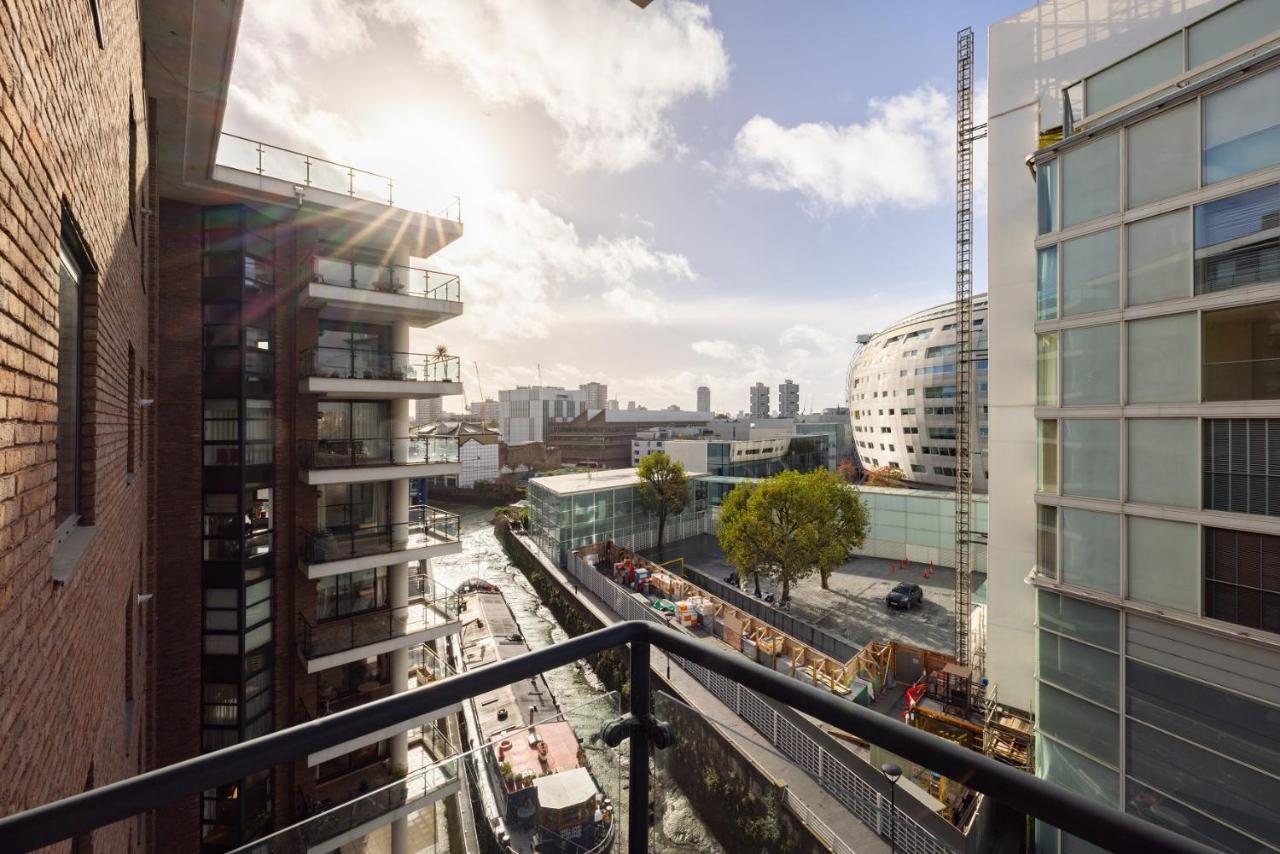 The River Thames View - Stunning 2bdr Flat With Study + Balcony Appartement