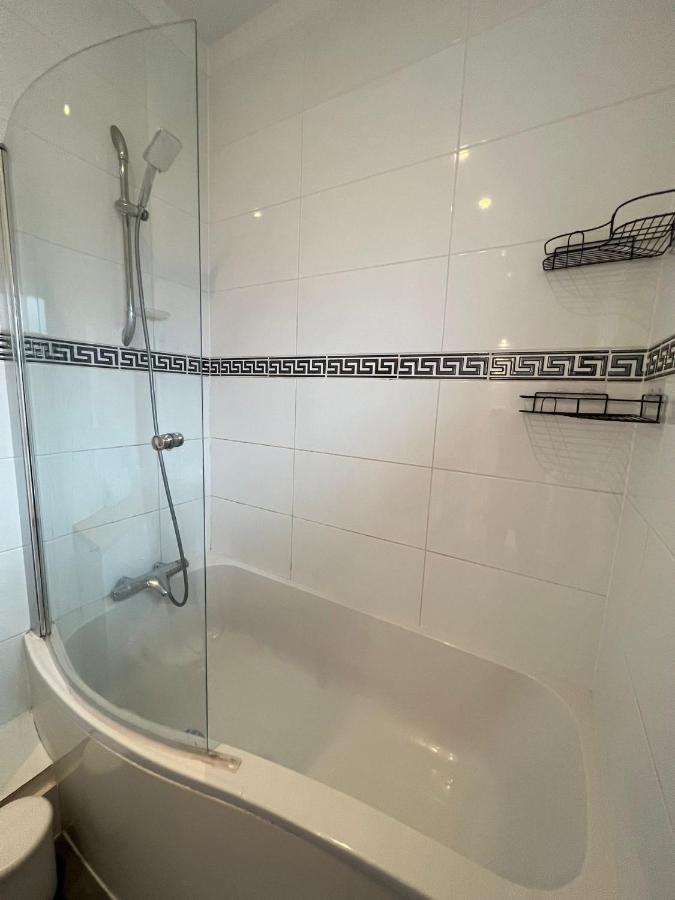 Apartment 2 Bedroom Flat In Leicester Square London