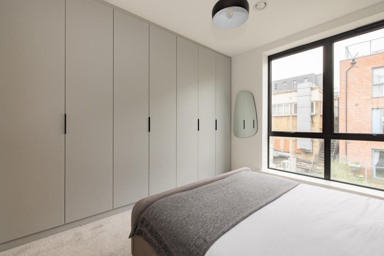 The Wembley Hideout - Stylish 2bdr Flat With Balcony