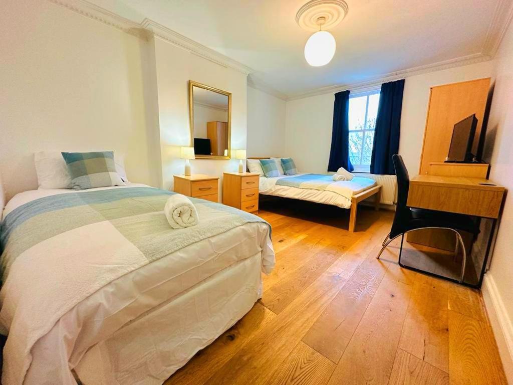 Cosy In Kensington - Great Location! 3 Minutes Walk To Earl's Court Station Apartamento *