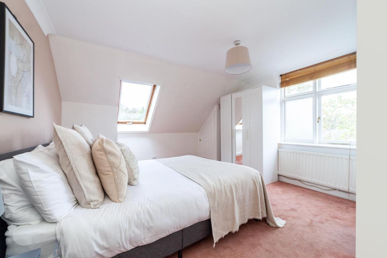 Apartment The Lewisham Flat London