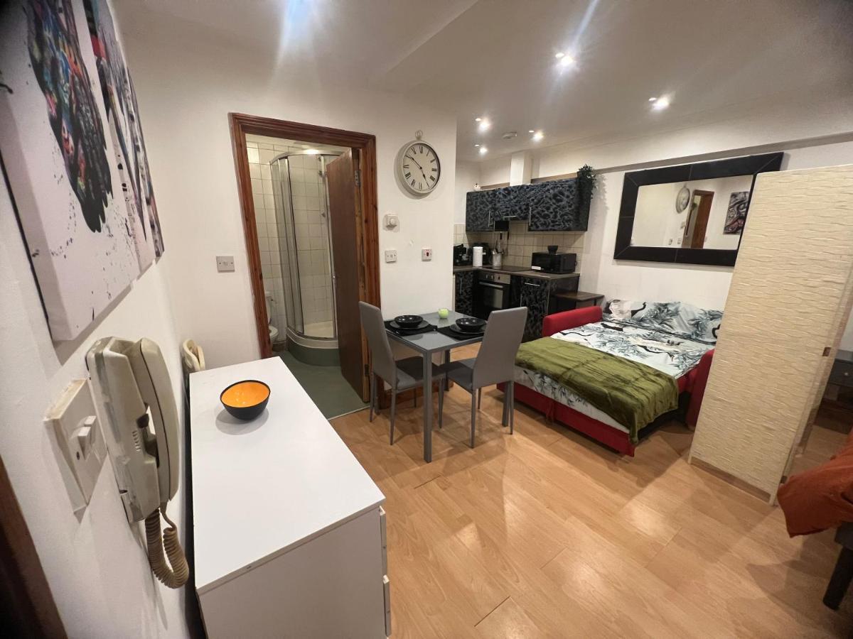 Nice Studioflat In * London