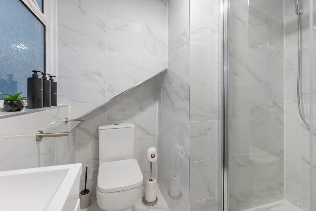 Appartement Convenient Spacious House Next Seven Sisters Station