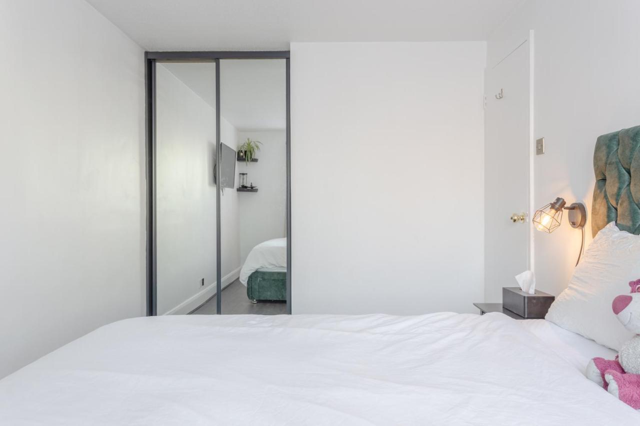 Appartement 2 King Beds Modern Refurb Flat - 10 Min 2 Bridge - Sleeps 6 *