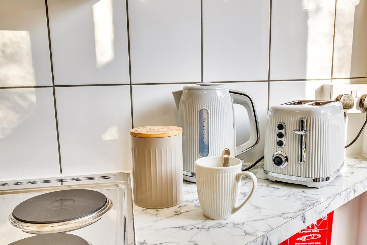 Stunning In Heart Of Ldn With Garden Apartment