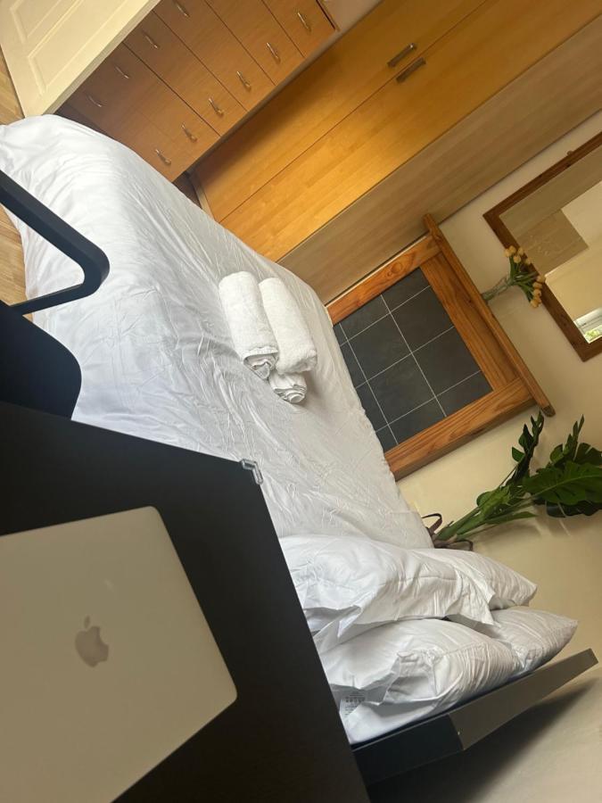 Spacious Bright Double * London