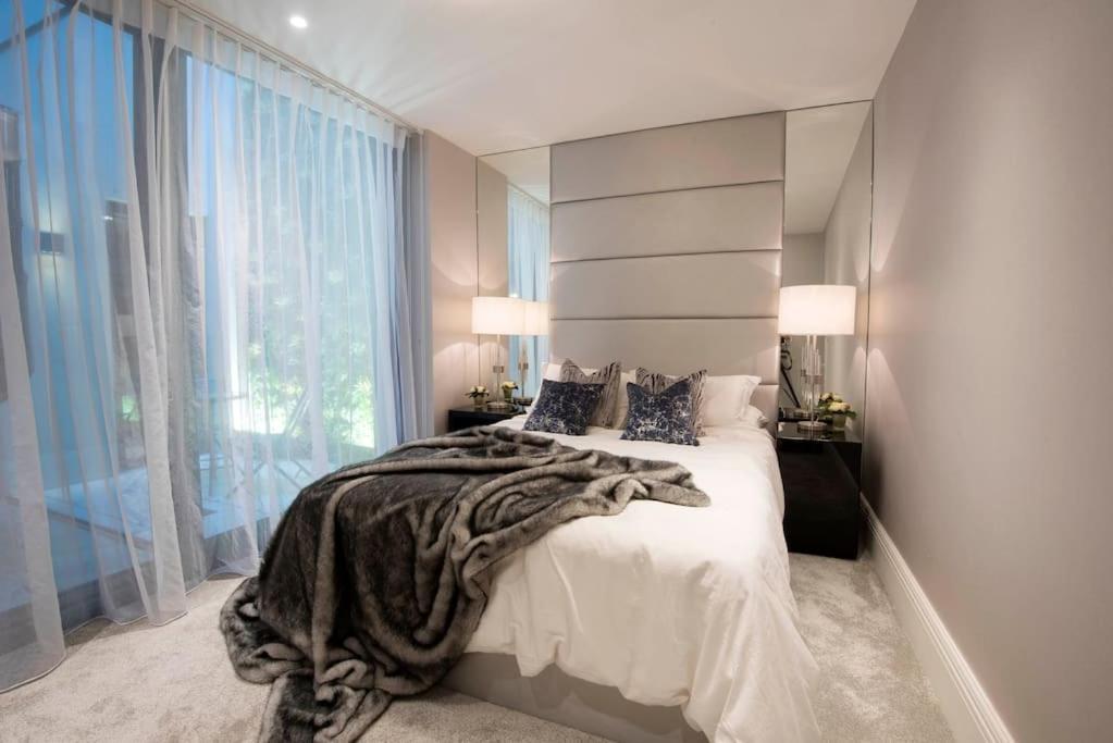 New, Luxury 3 Bed Duplex In Covent Garden Apartment