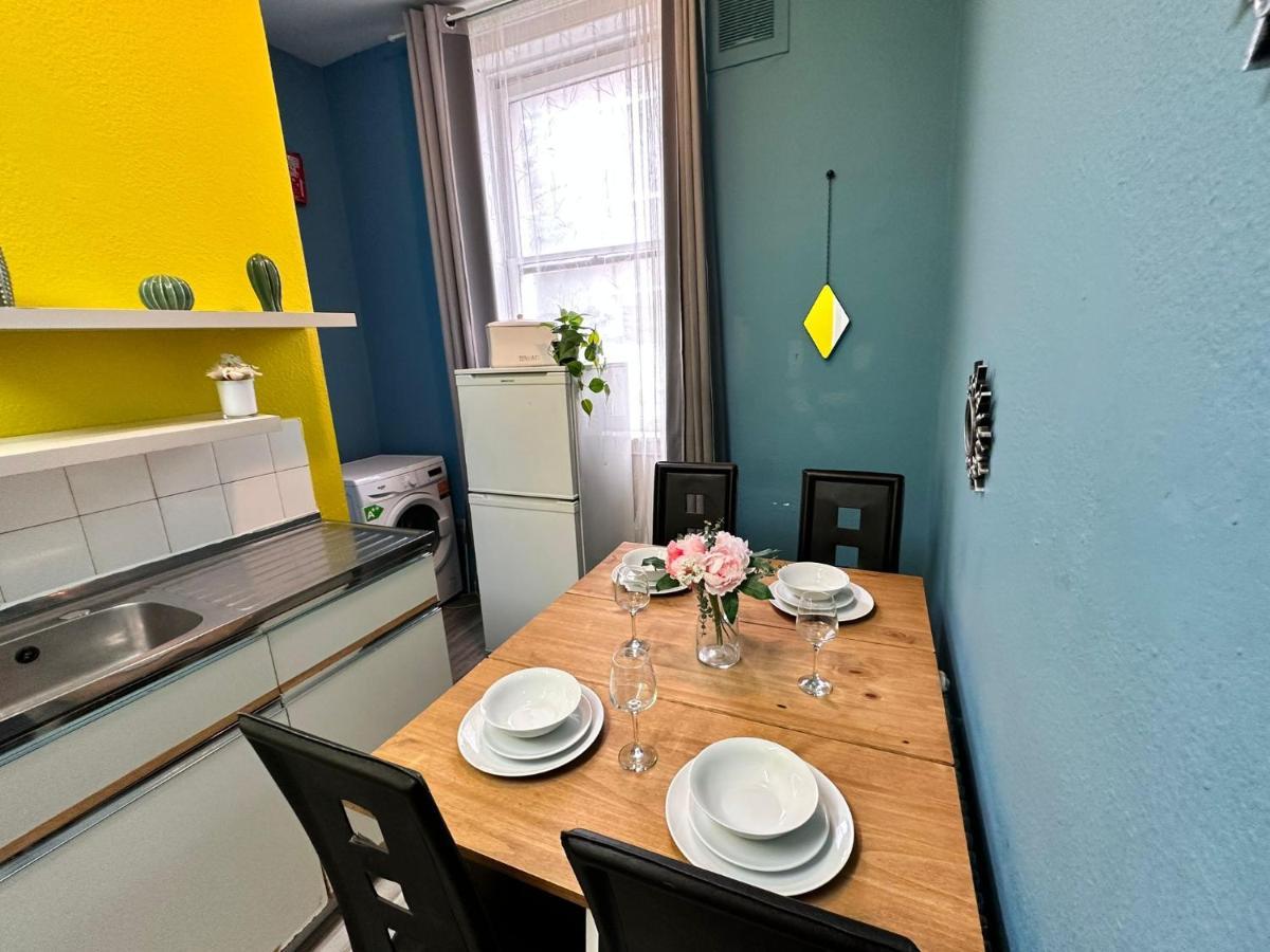 Apartamento Budget 2-bedroom In *