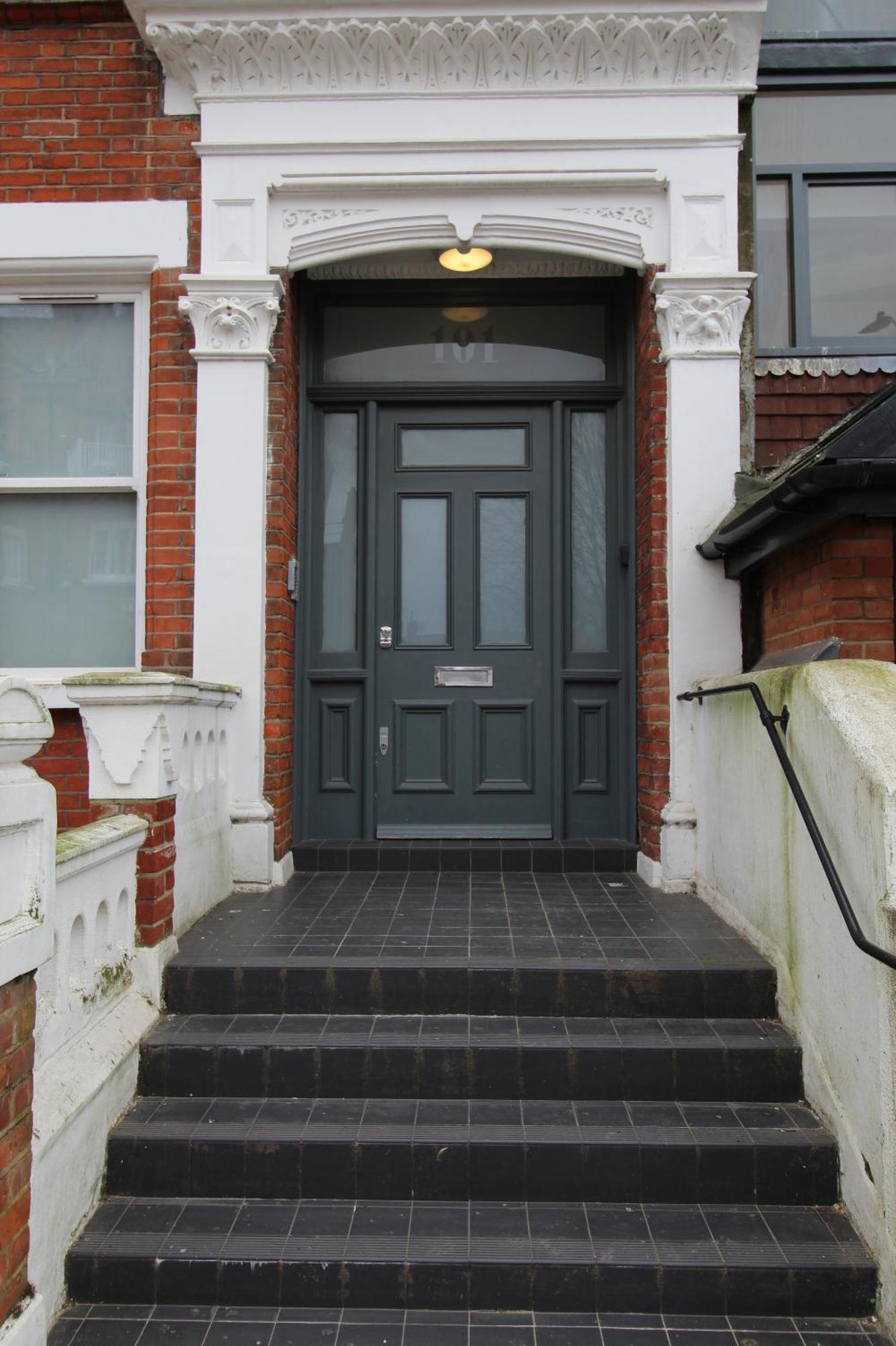 Barons Court Queens Club By Viridian * Londres