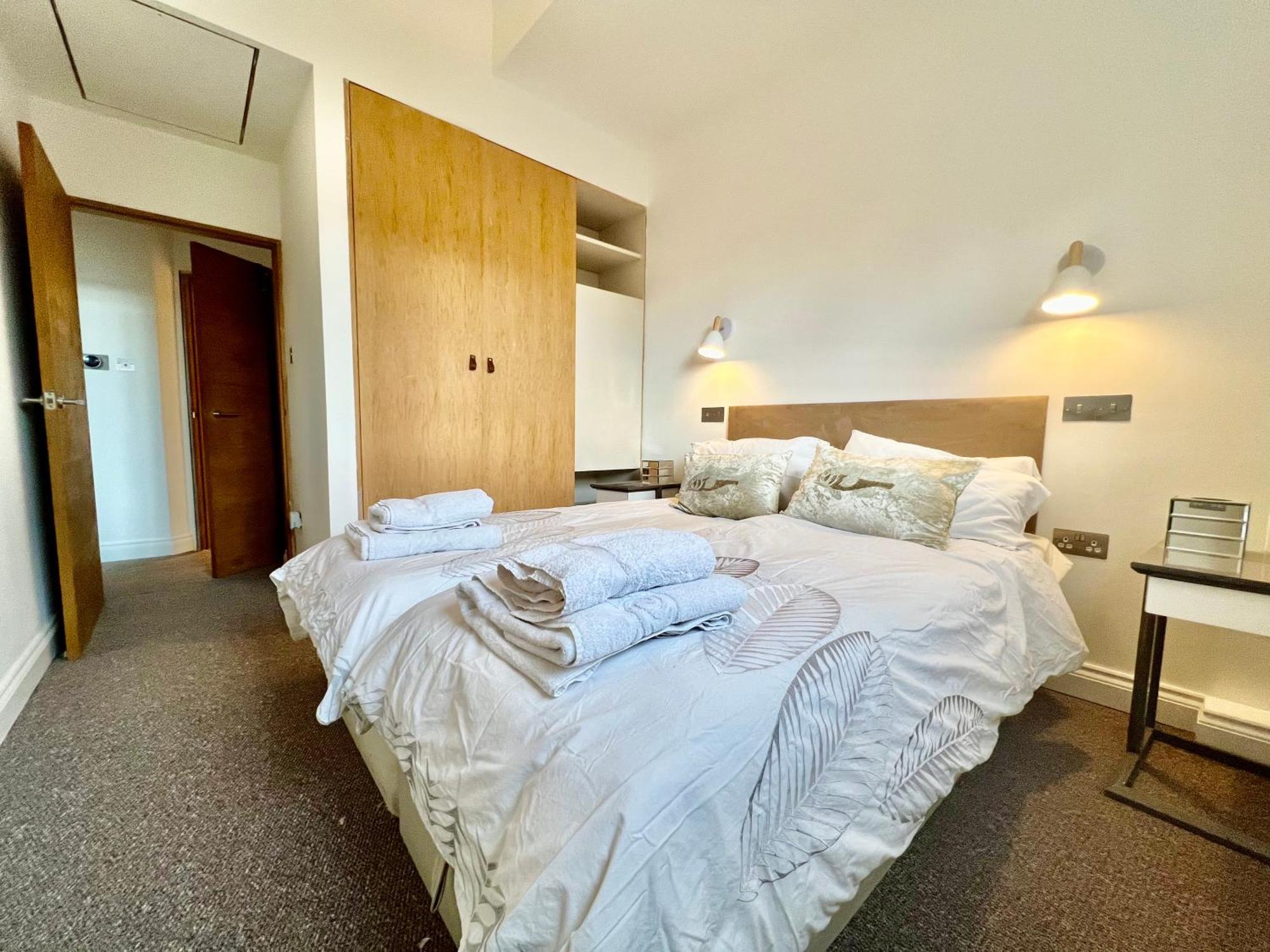 Stylish 2br Designer Flat Holland Park Londres