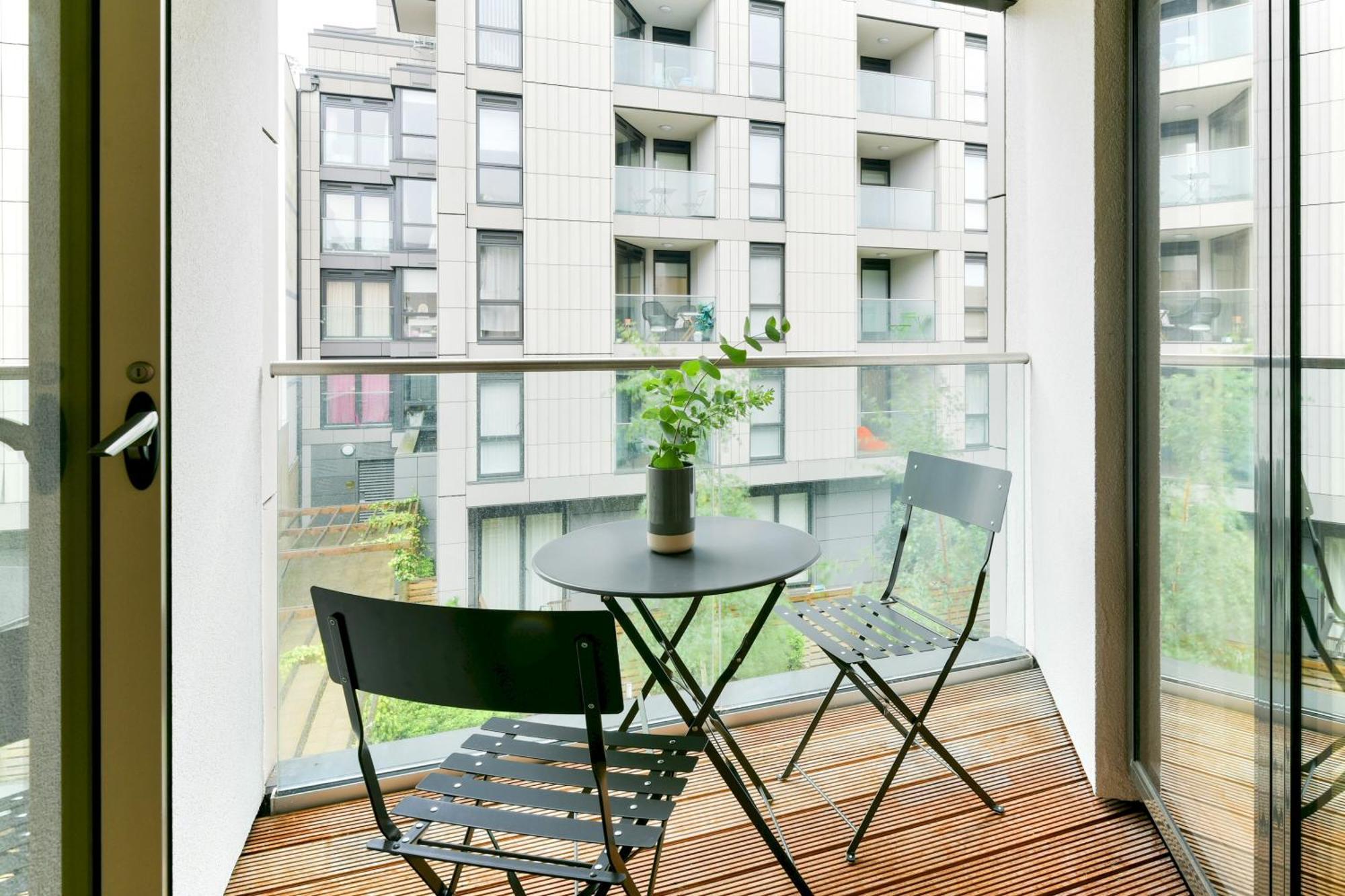 Madison Hill - Clapham South 1 - Two Bedroom Flat *