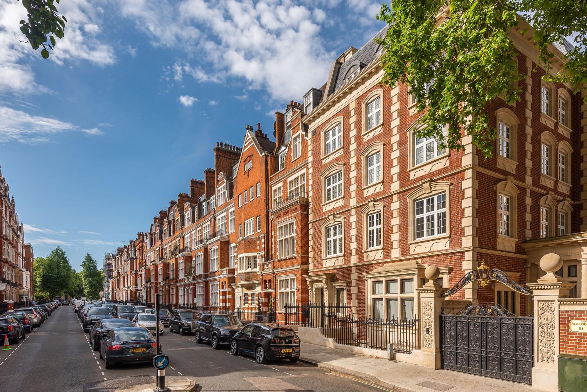 Moments From Hyde Park & Notting Hill With Free Luggage Storage And Washing Machine *