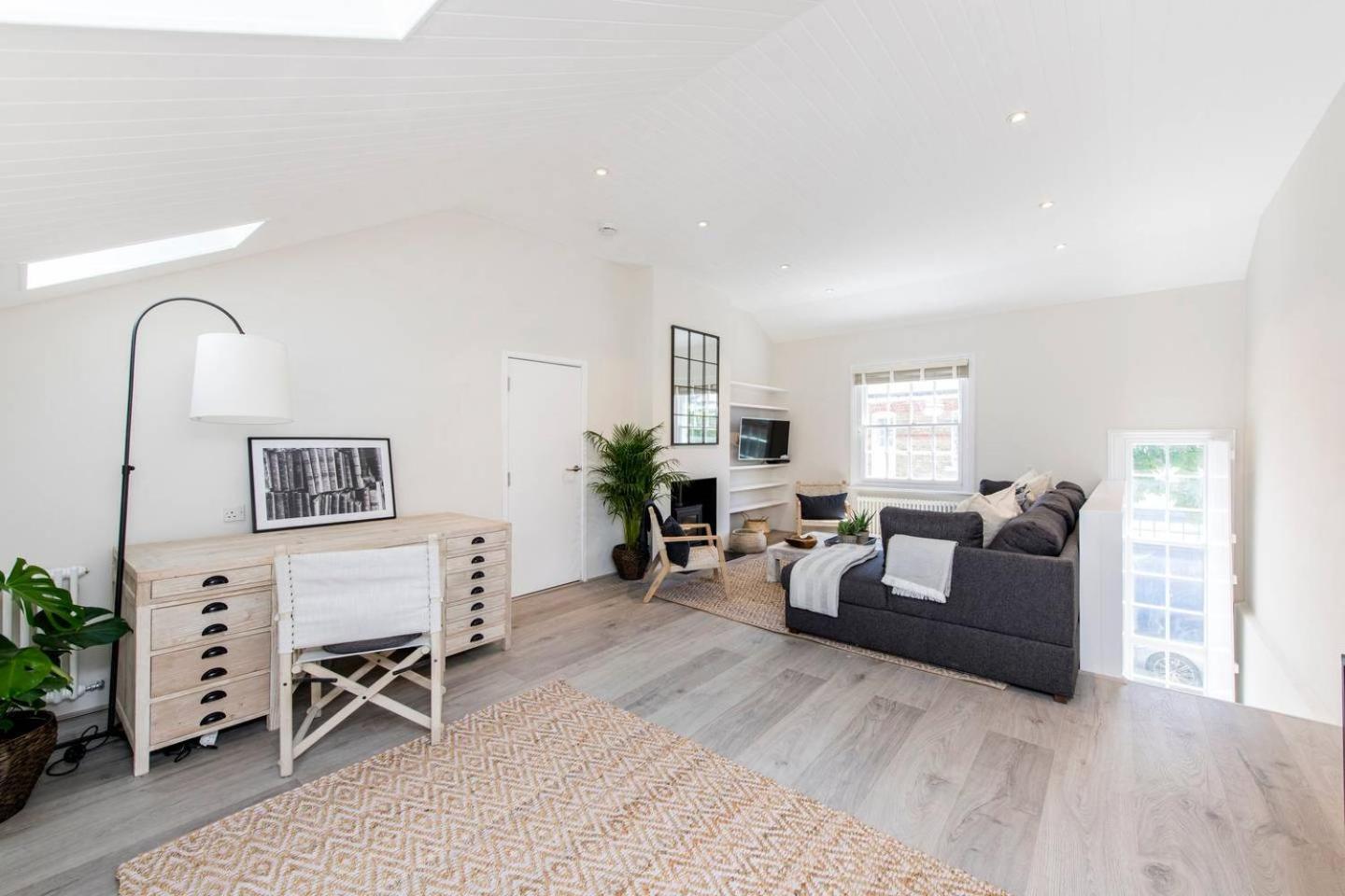 Divine 3 Bed House In Battersea Hébergement de vacances Londres