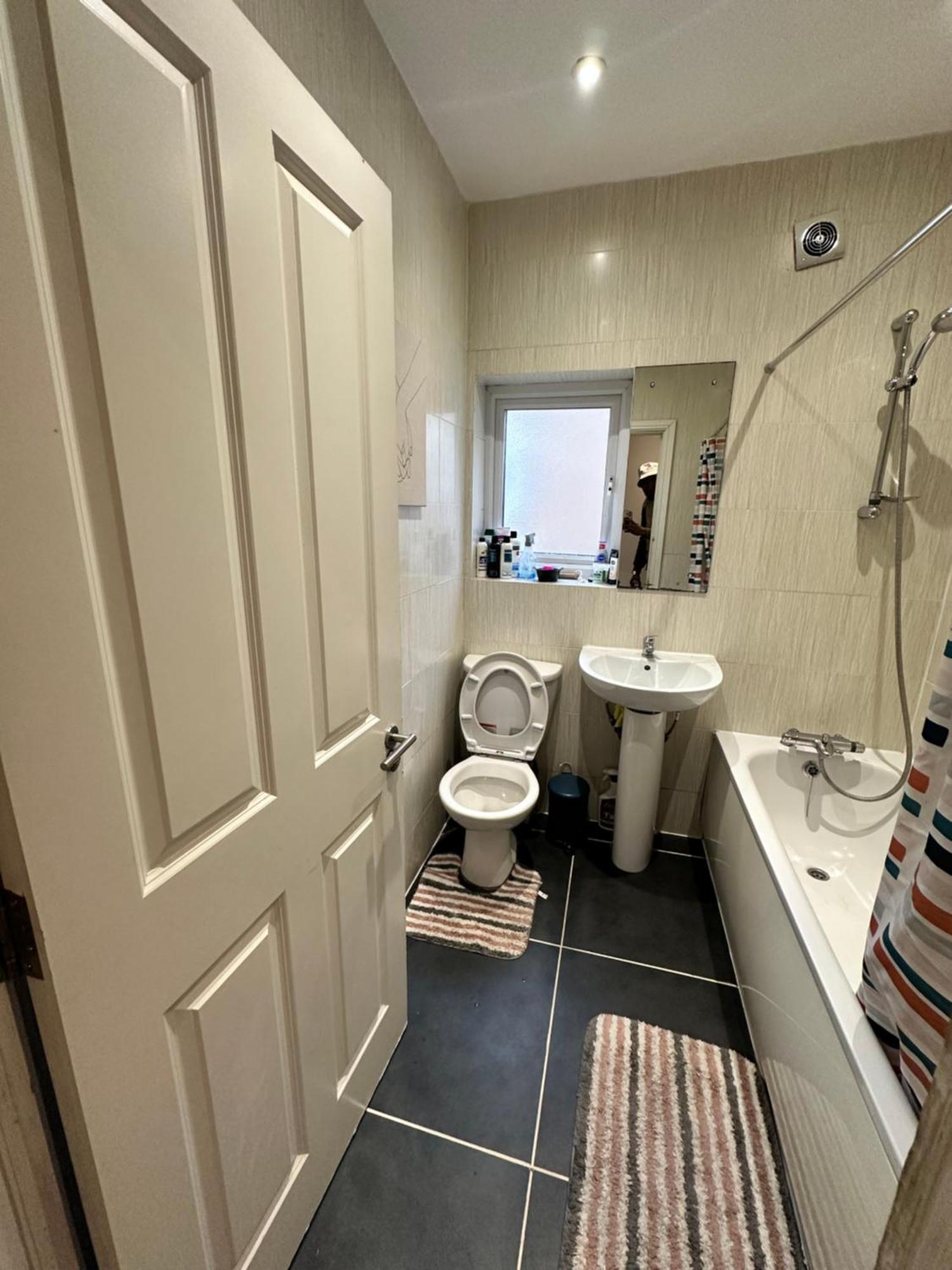 2 Bed Away From Tooting Appartement