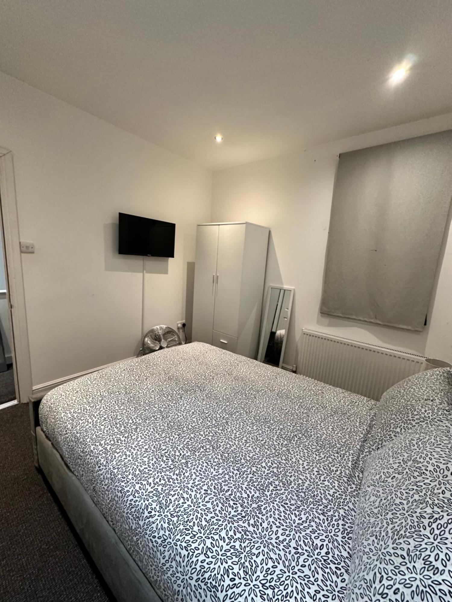 2 Bed Away From Tooting * Londres