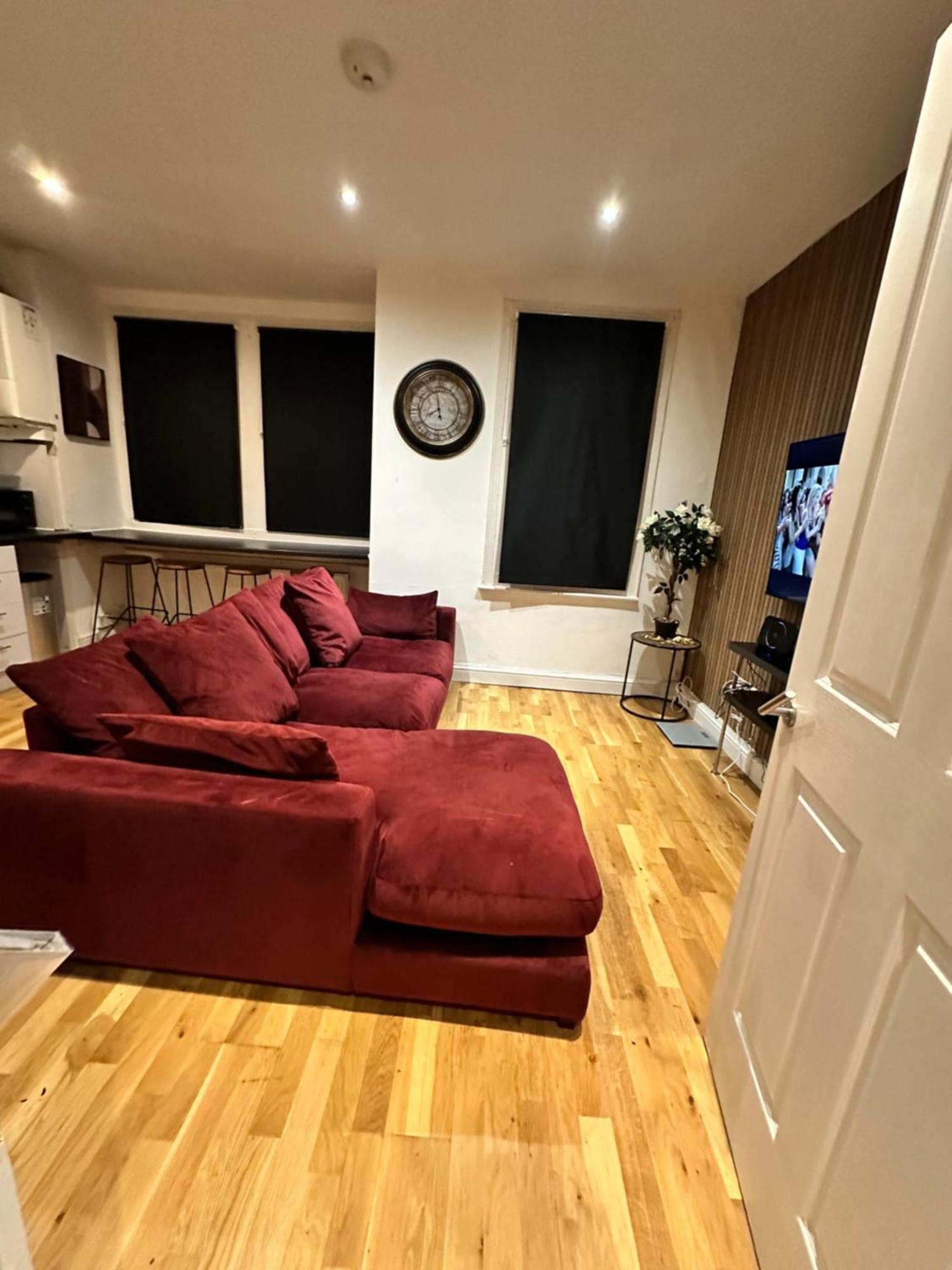 2 Bed Away From Tooting