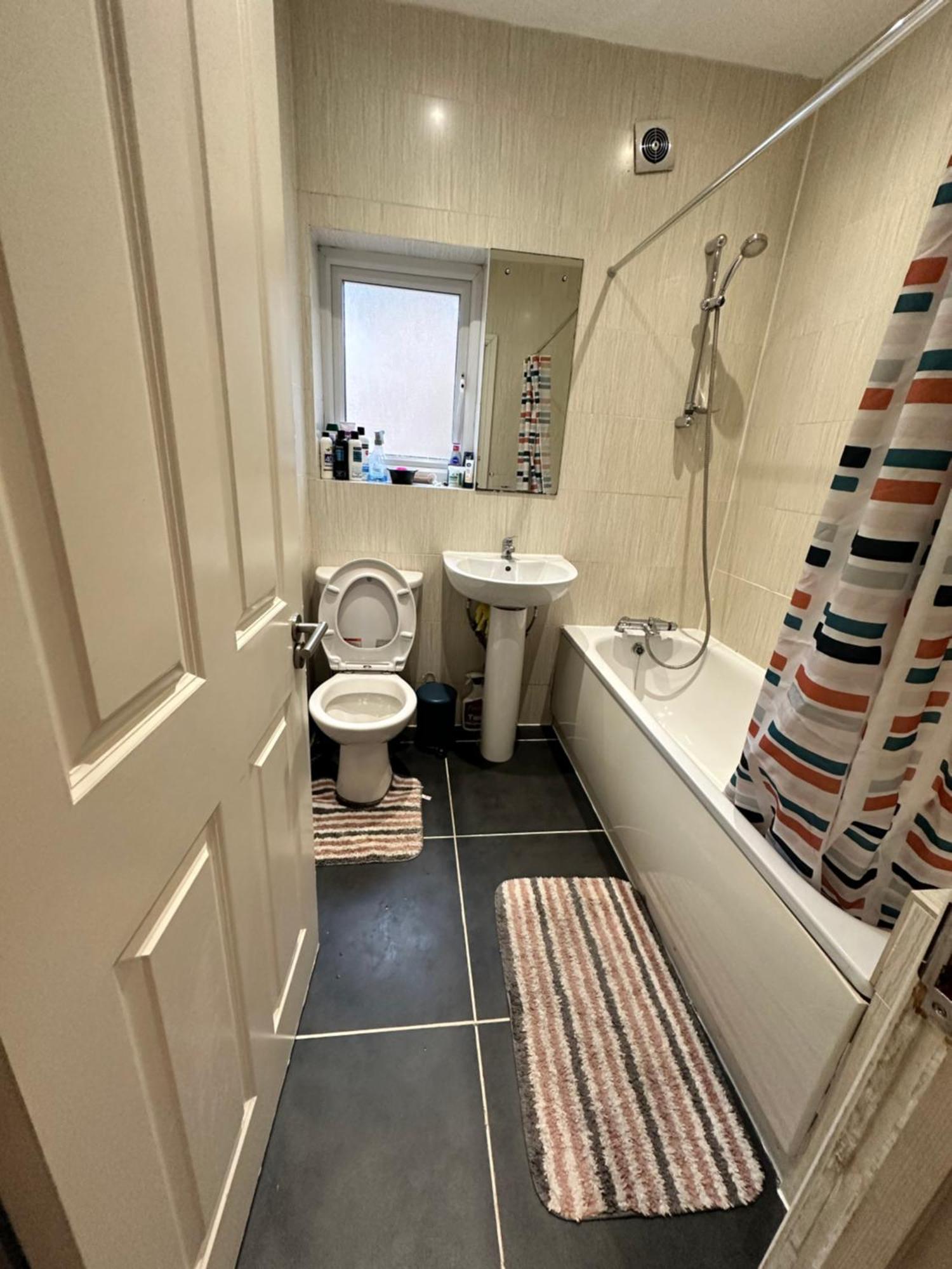 2 Bed Away From Tooting * Londres