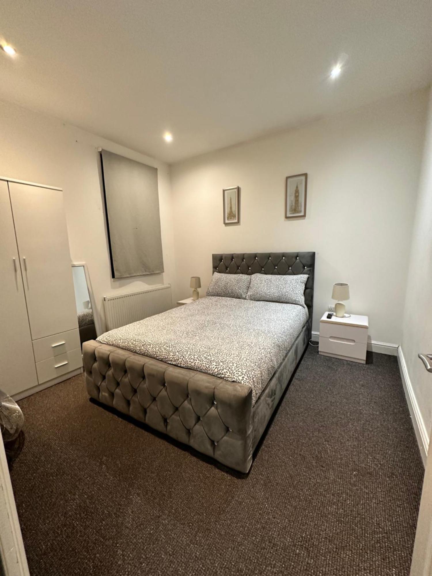 2 Bed Away From Tooting Appartement *