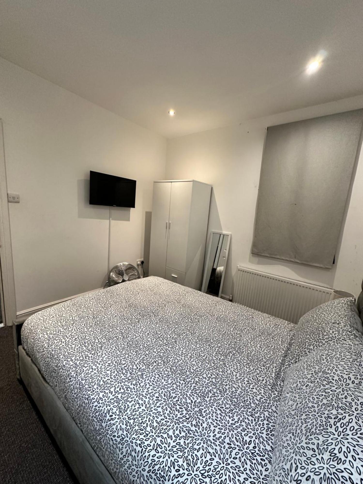 2 Bed Away From Tooting Appartement