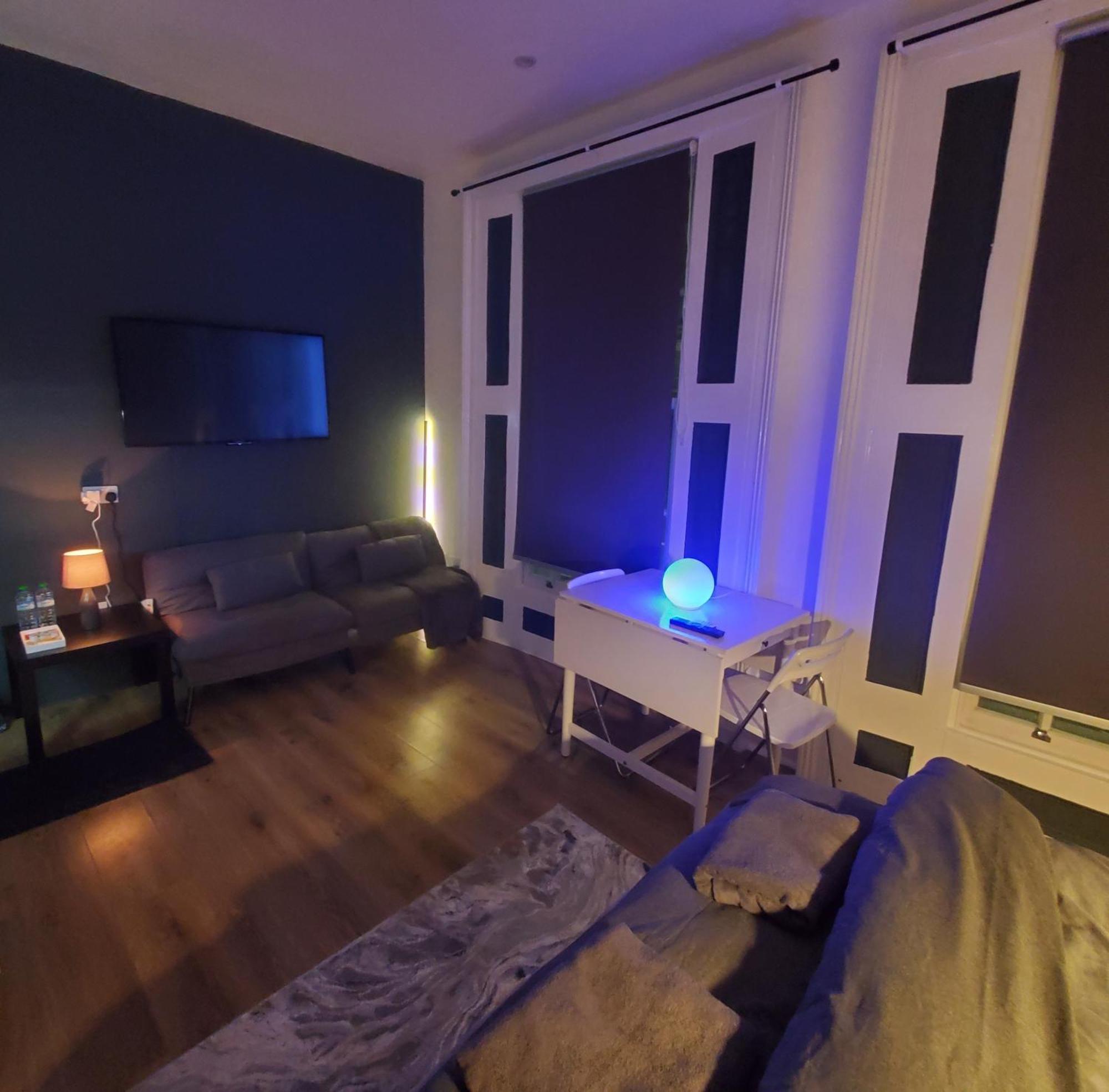 Oasis Studio Apartment