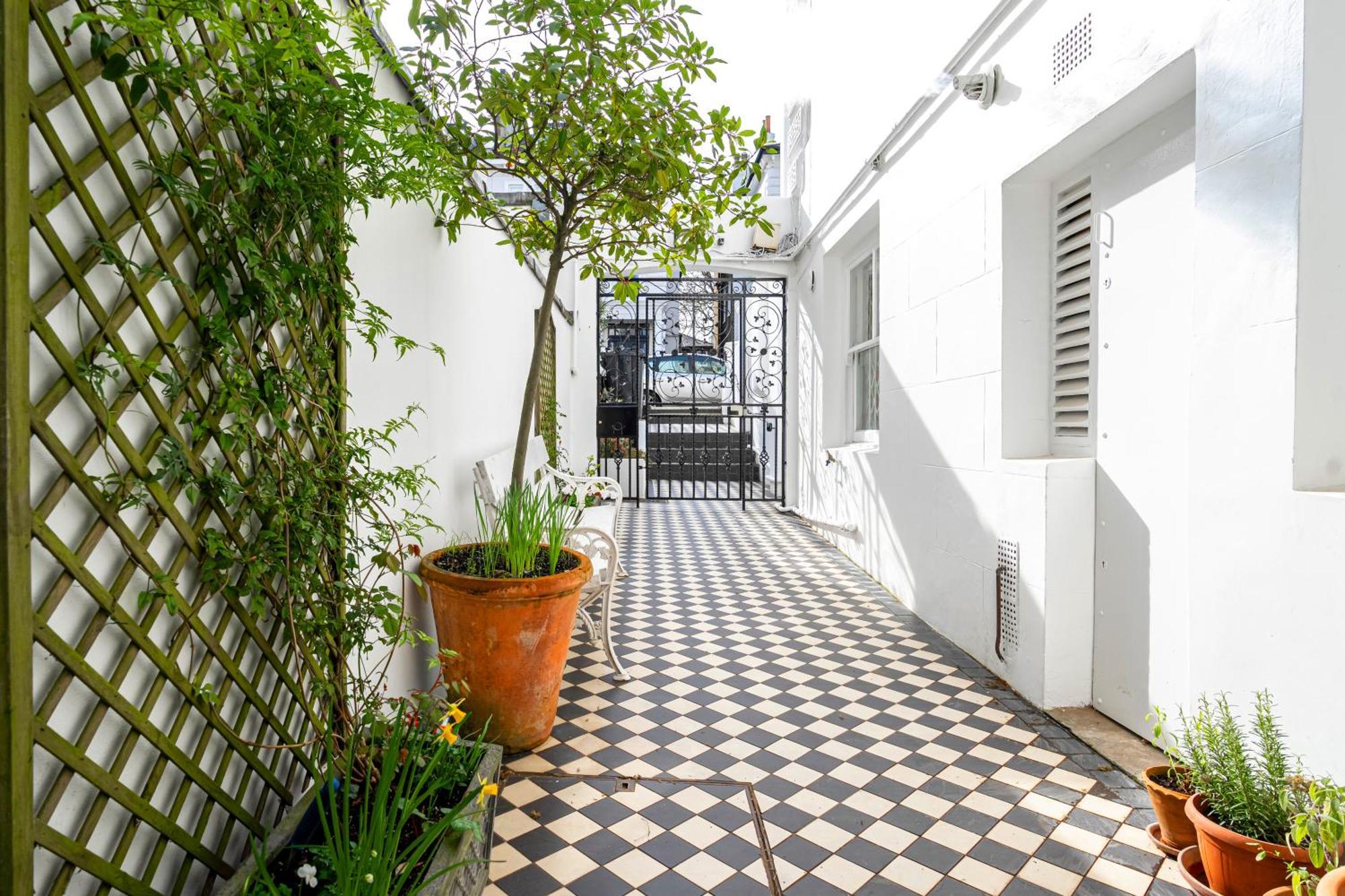Joivy Elegant 2 Bed Near Hampstead And Camden, Sleeps 4