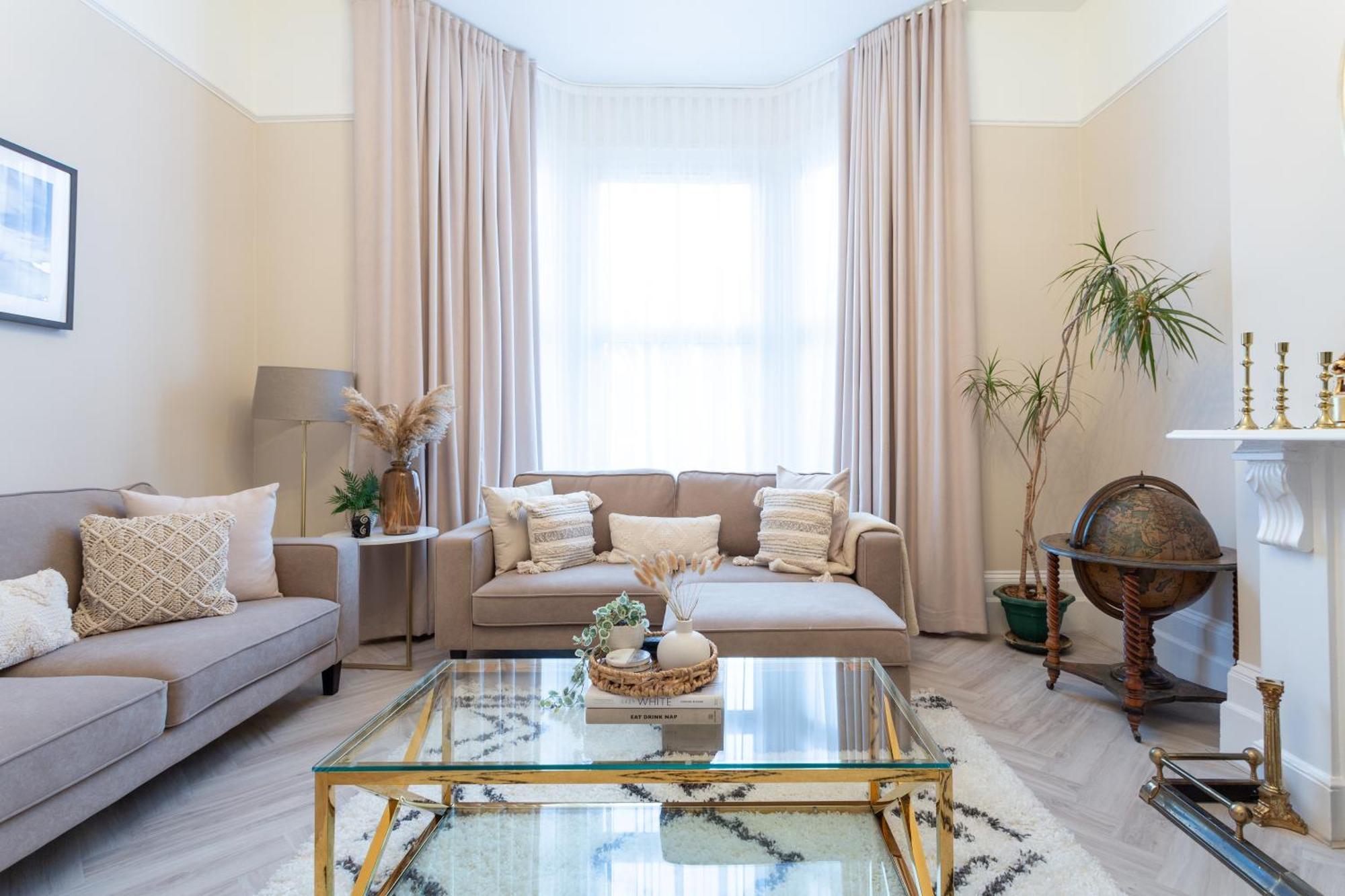 Vakantiehuis Stunning Large 4 Bedroom Victorian *