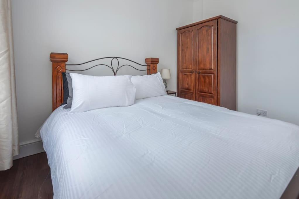 Stunning 3-bed House Apartamento