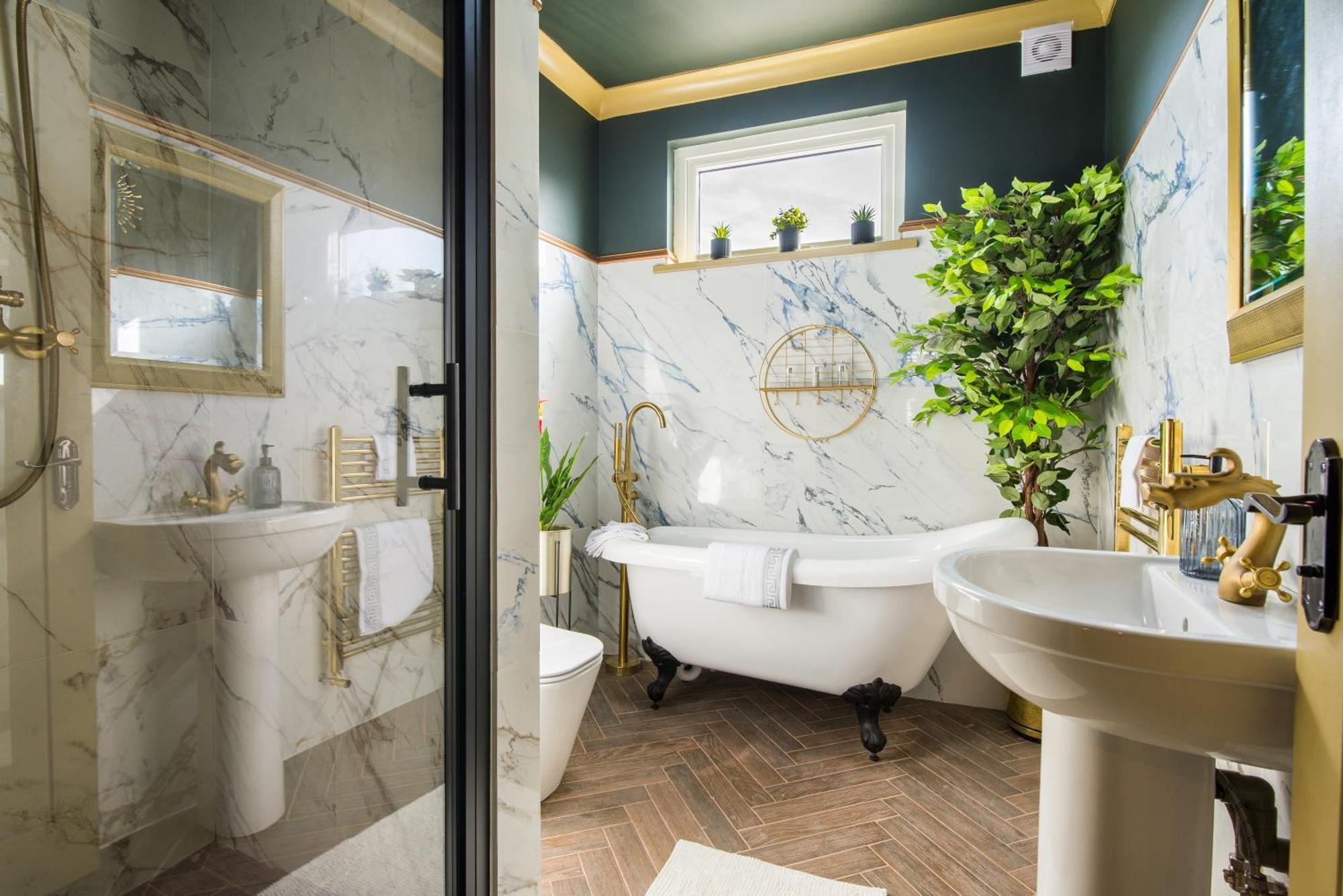 Luxury Versace 2 Bed Hot Tub Pool Table Sky Tv Appartement