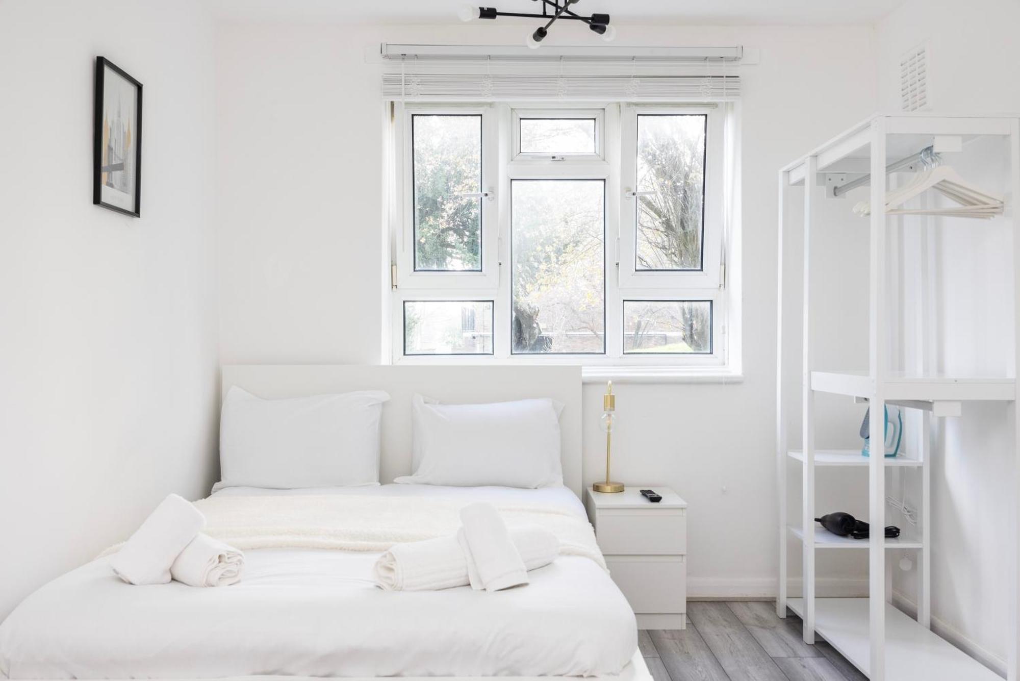 Modern 2 Bedroom Near Brixton Station * Londres