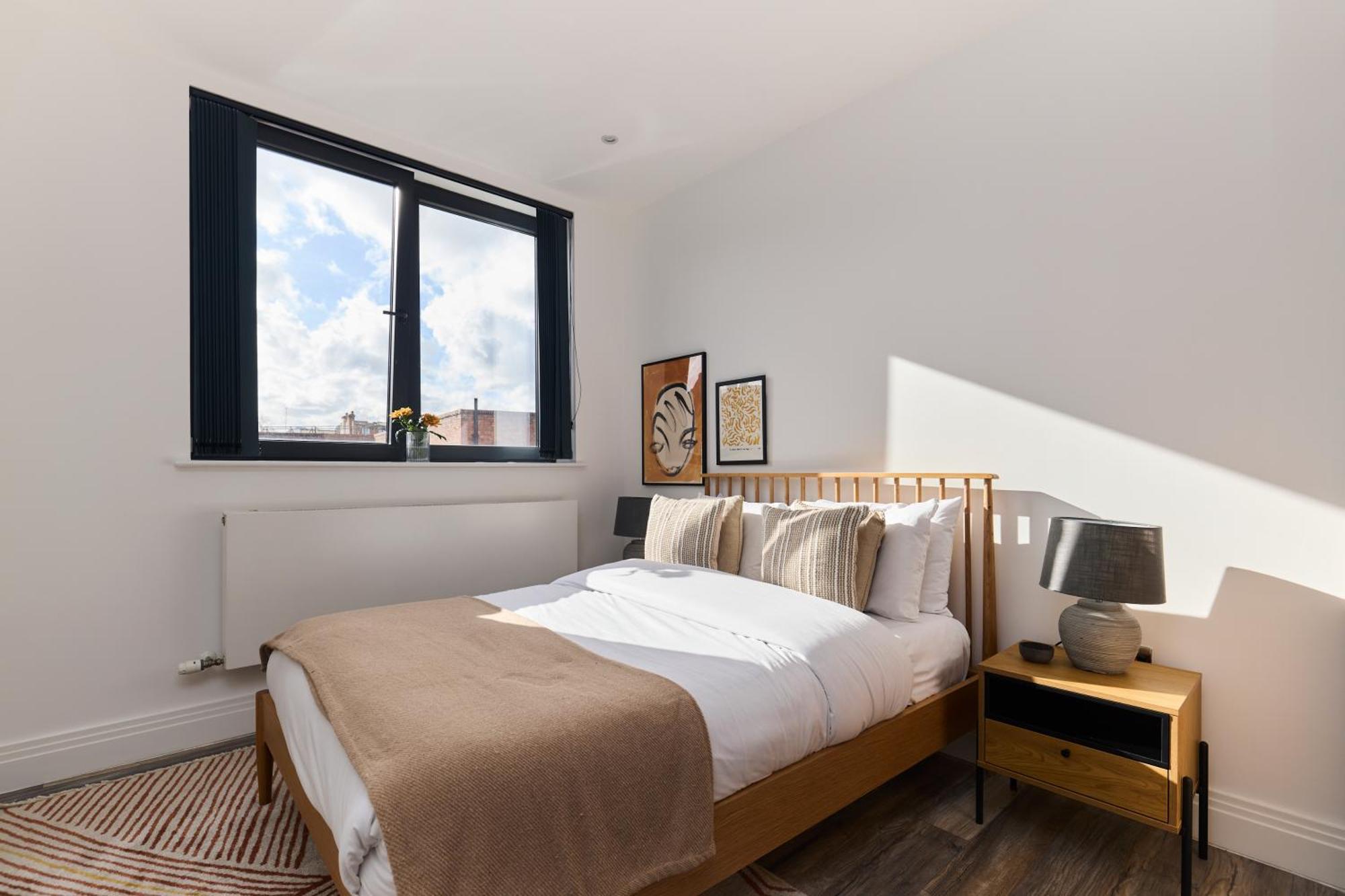 The Harlesden Place - Modern 3bdr Flat With Balcony Apartment London