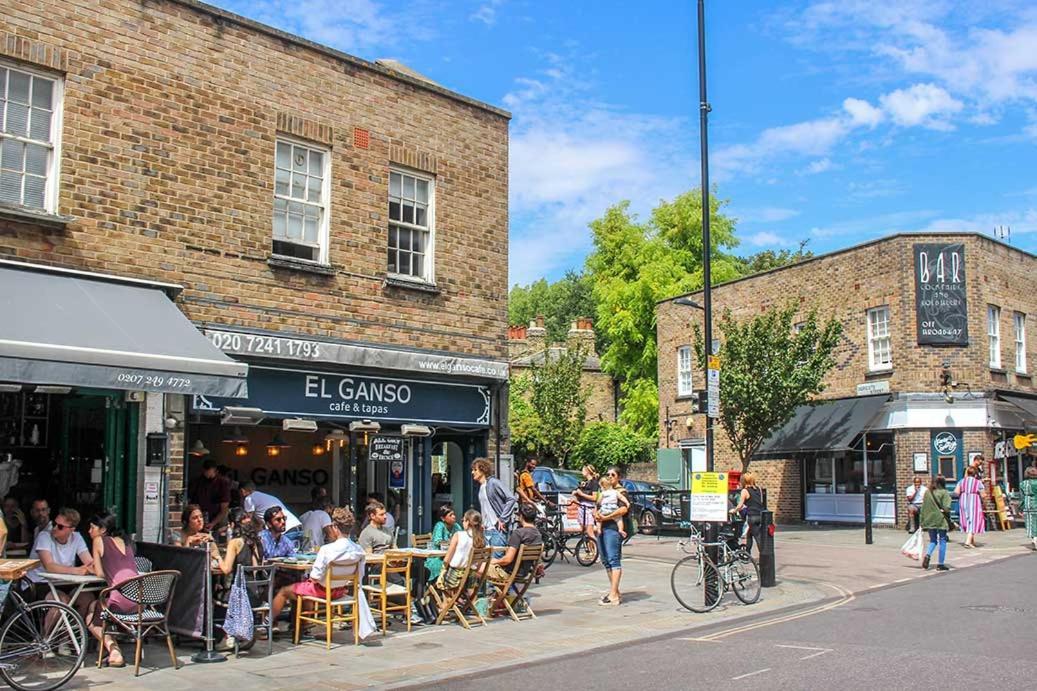 Entire 2 Bedroom House In Hackney Hébergement de vacances