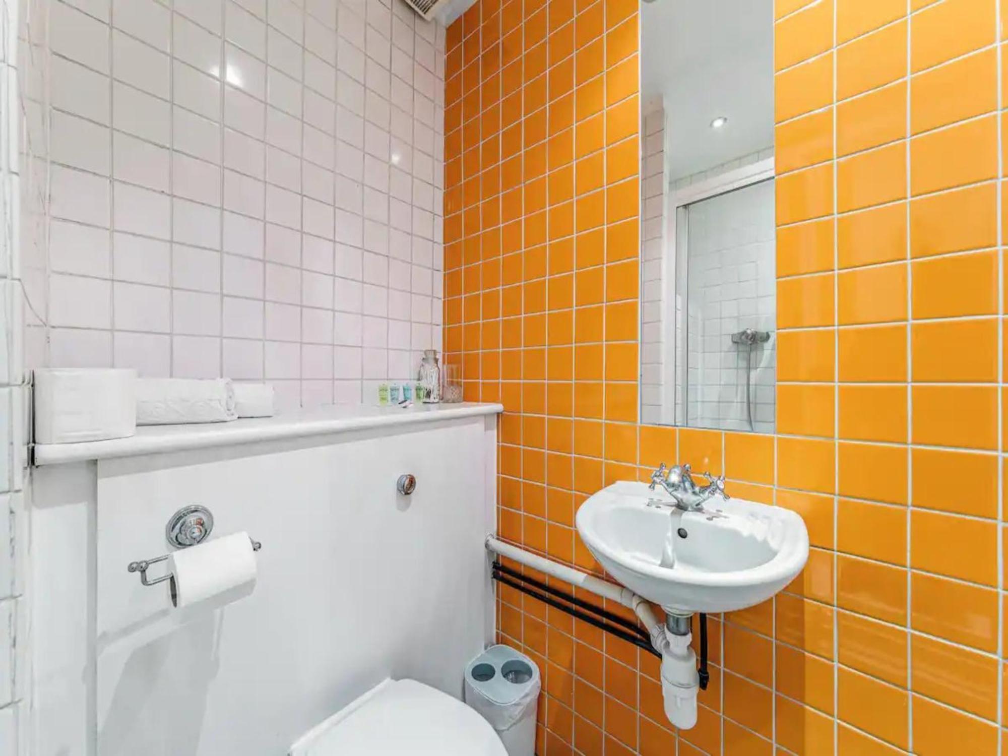 Apartamento Pass The Keys Charming Victorian Gem By Portobello Market *