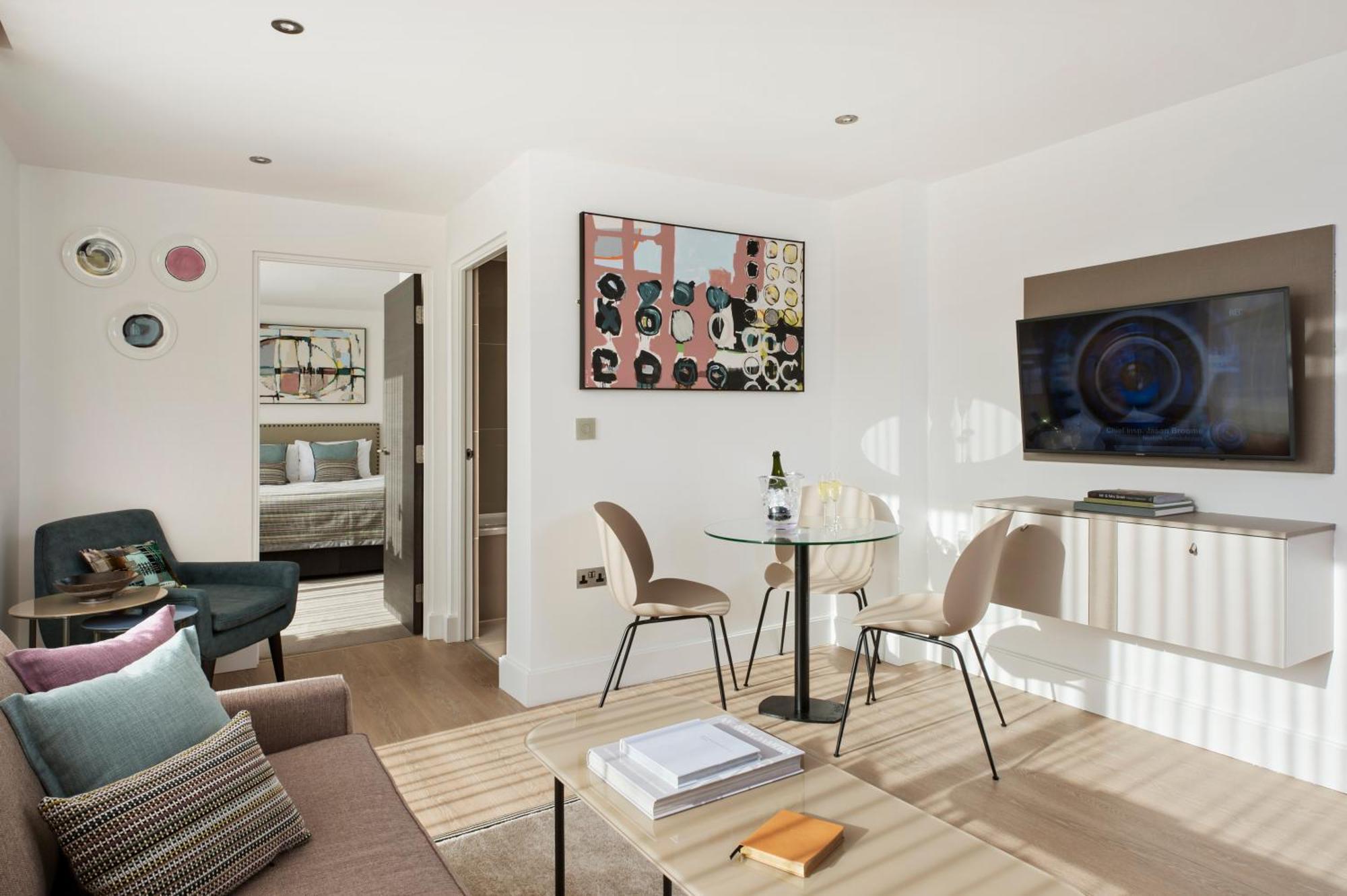 The Chronicle By Supercity Aparthotel Londen