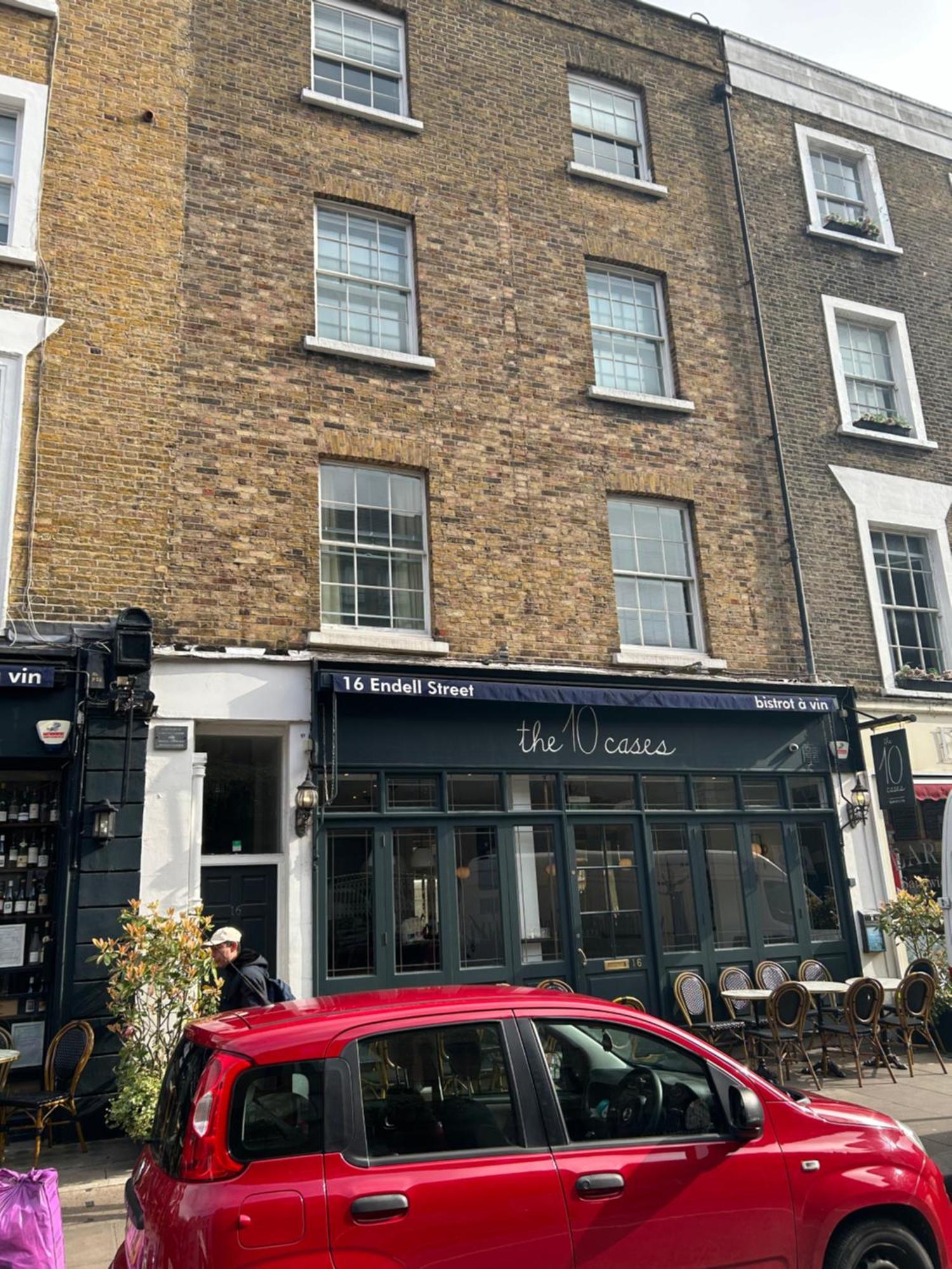 The Wanderlust - 1 Bedroom L Sleeps 4 With Sofa Bed L Prime Location Free Wifi L Perfect For Business & Leisure Travelers L 15percent Off Weekly & 20percent Off Monthly Stays! London