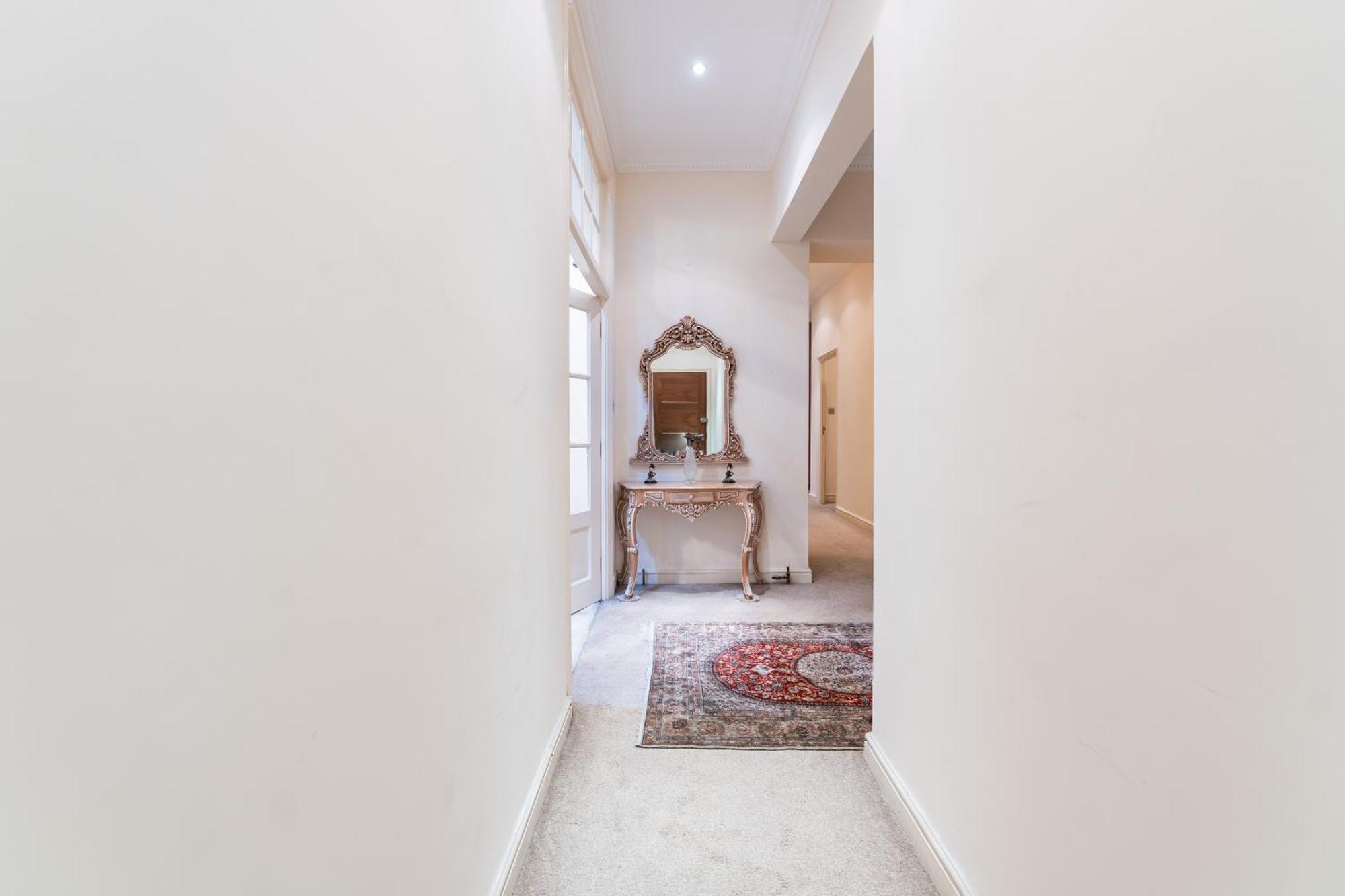 Luxury 4 Bedroom Flat In Sussex Gardens Apartment *