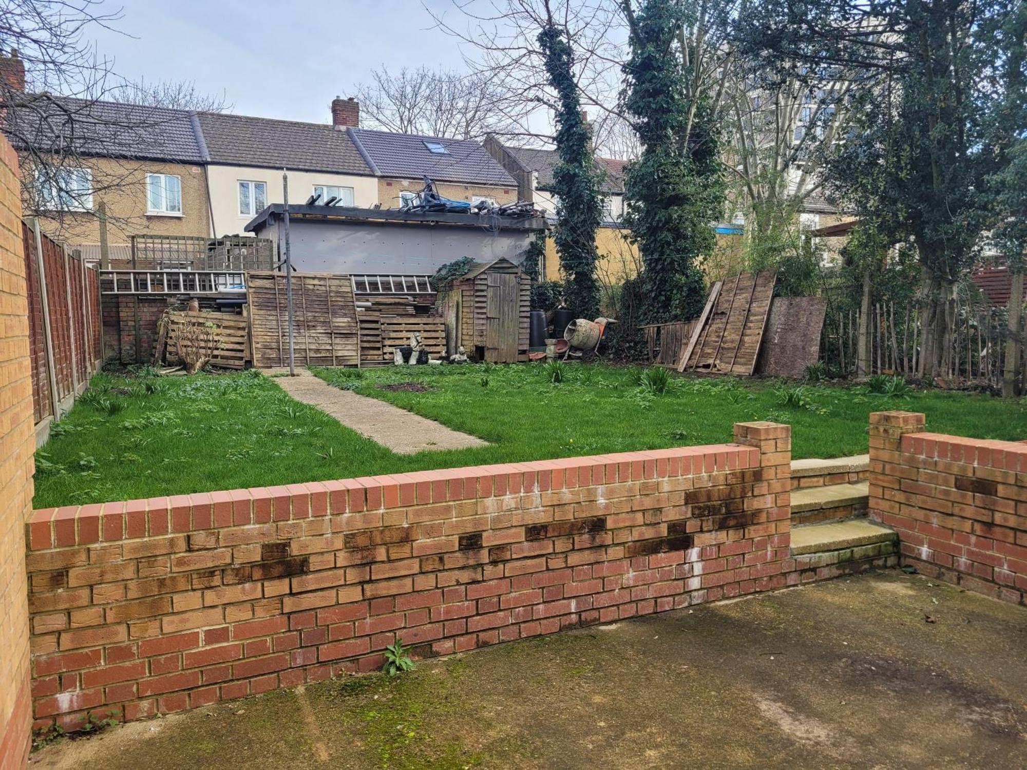 Lovely 2-bed Fully Refurbished House In * Londres